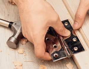 Врезка петель в твердую древесину: пошаговый метод с ручным инструментом