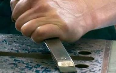 Сравнение методов обработки криволинейных поверхностей: лобзик vs фрезер