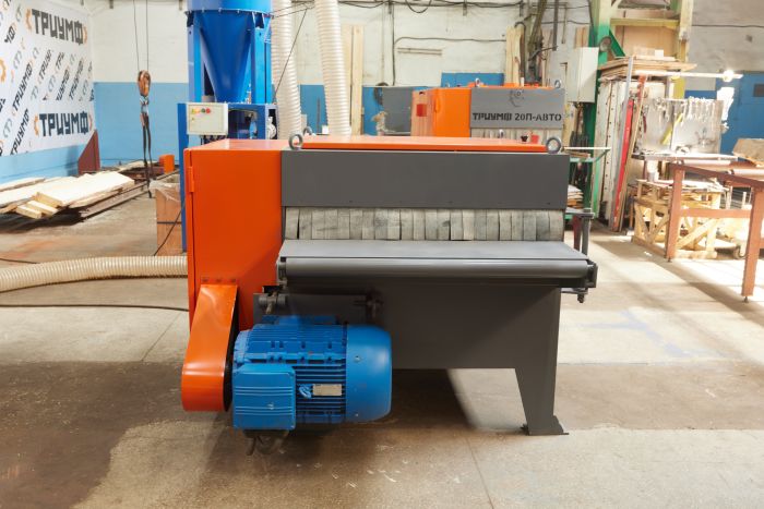 Многопильный одновальный кромкообрезной станок  «ТРИУМФ» М1000