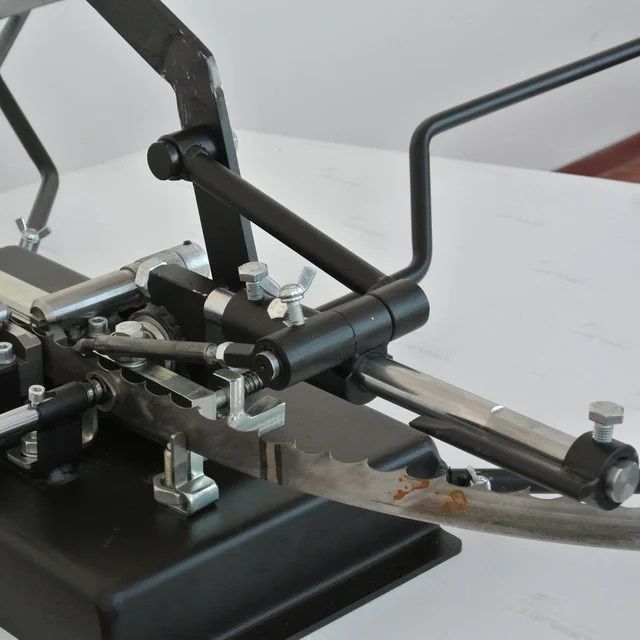 Разводной станок для ленточных пил RWN