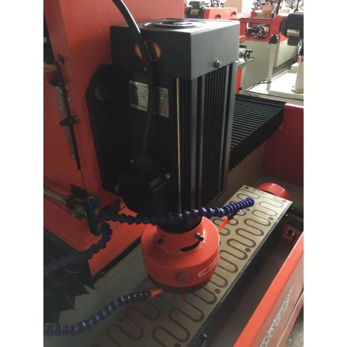 Заточной станок для ножей с магнитной плитой WEIZHIHAO Модель PK-2510 CNC (MF2510CNC)