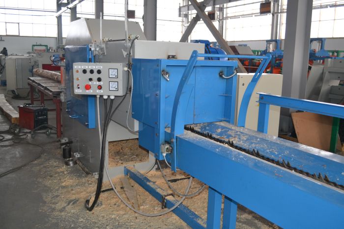 Станок для продольной распиловки бревен СБЦ-340