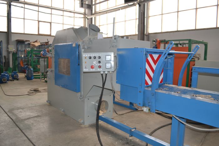 Станок для продольной распиловки бревен СБЦ-340