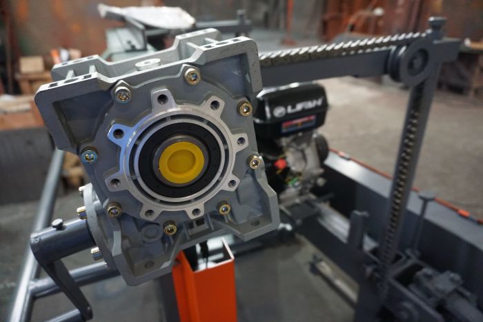 Ленточная пилорама «ТРИУМФ» 700 Lifan