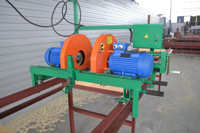 Кромкообрезной станок Алтаи?-011-1 двухпильный электрический