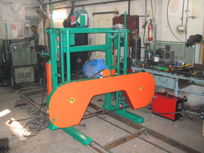 Пилорама ленточная горизонтальная электрическая Алтай-1400