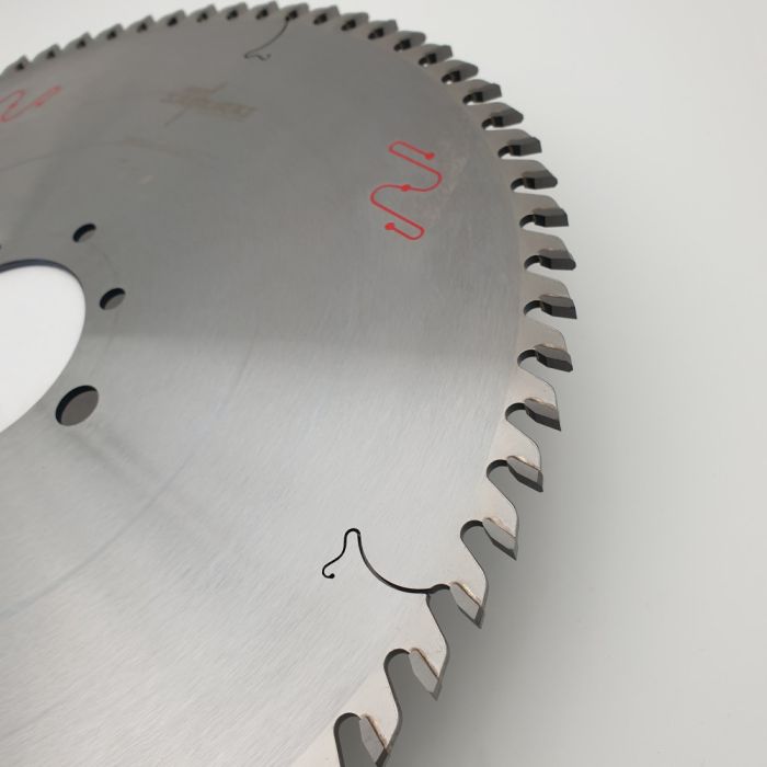Пильный диск для раскроечных центров 380x4.8/3.5x80 Z72 RED SAMURAI