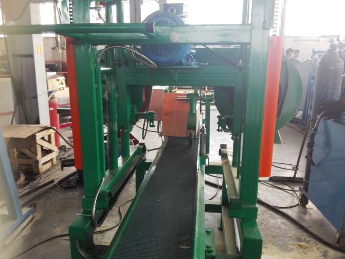 Станок ленточнопильный делительный для распиловки лафета и бруса СД1