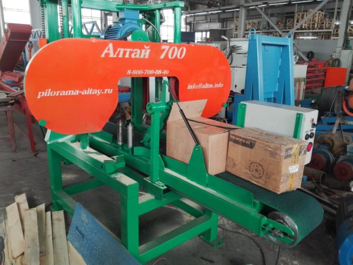 Станок ленточнопильный делительный для распиловки лафета и бруса СД1